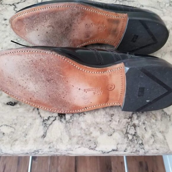 Allen Edmonds Wingtips Size  9 Black Oxfords main image 4